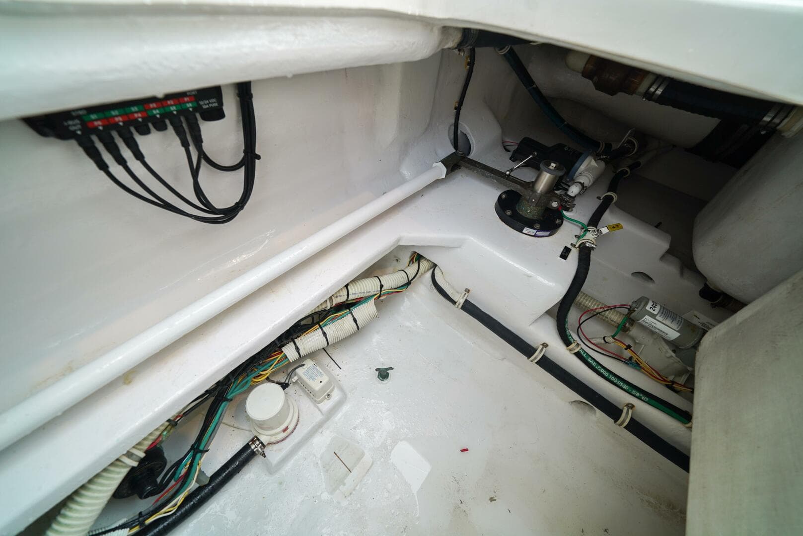 2007 Viking 45 Convertible — photo 52