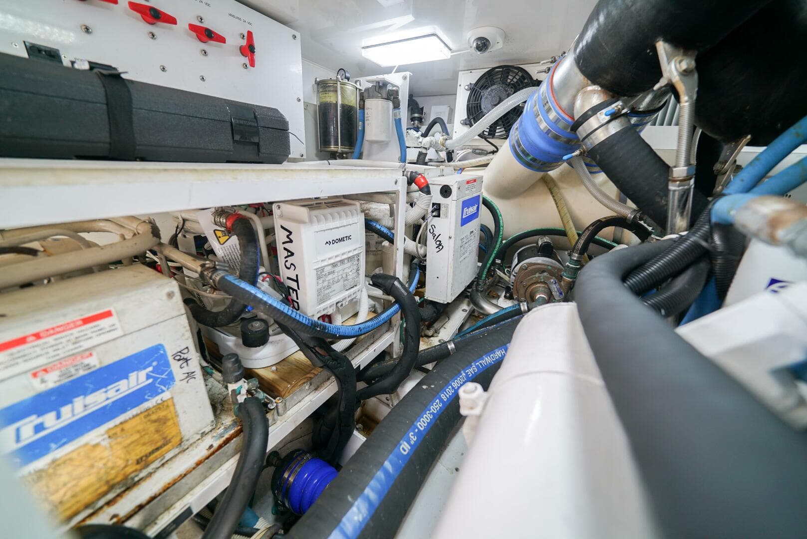 2007 Viking 45 Convertible — photo 60