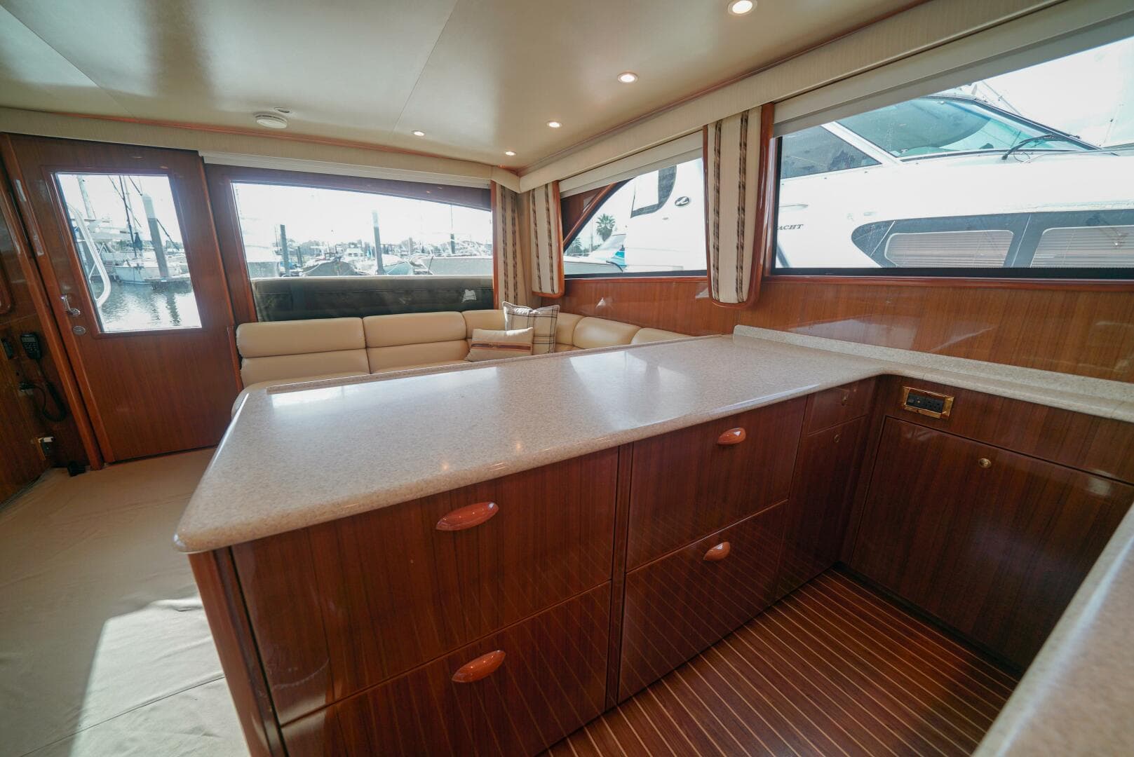 2007 Viking 45 Convertible — photo 8