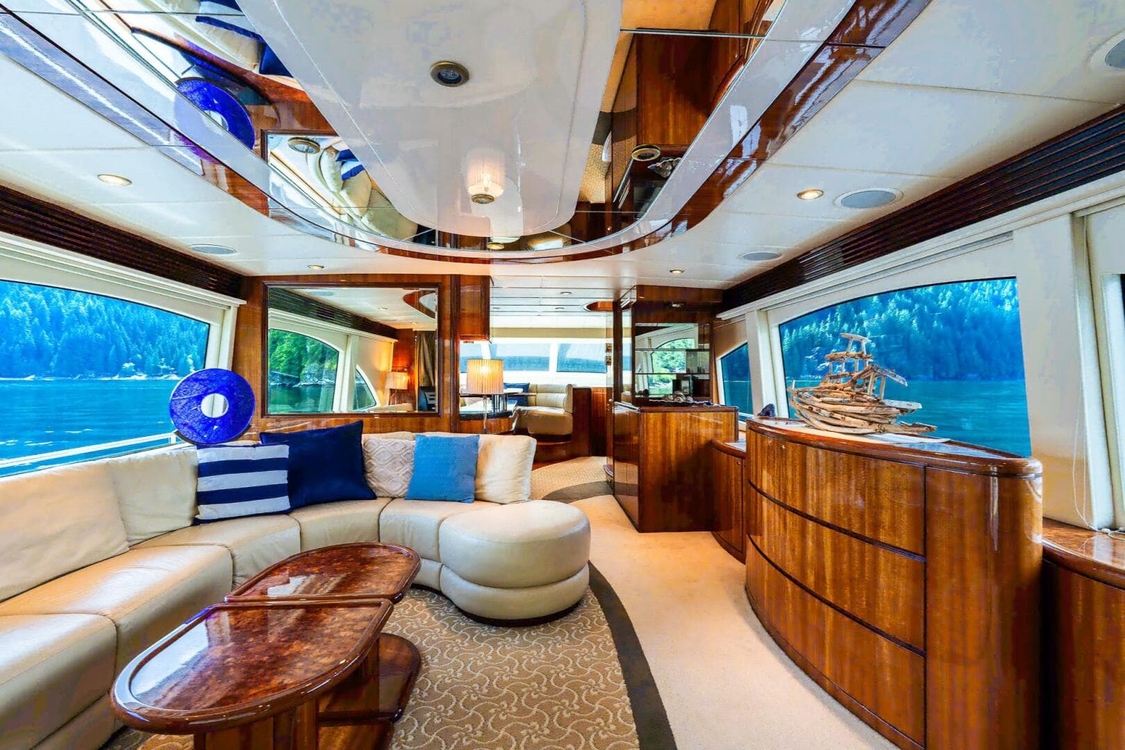 2007 Mystica Skylounge — photo 31