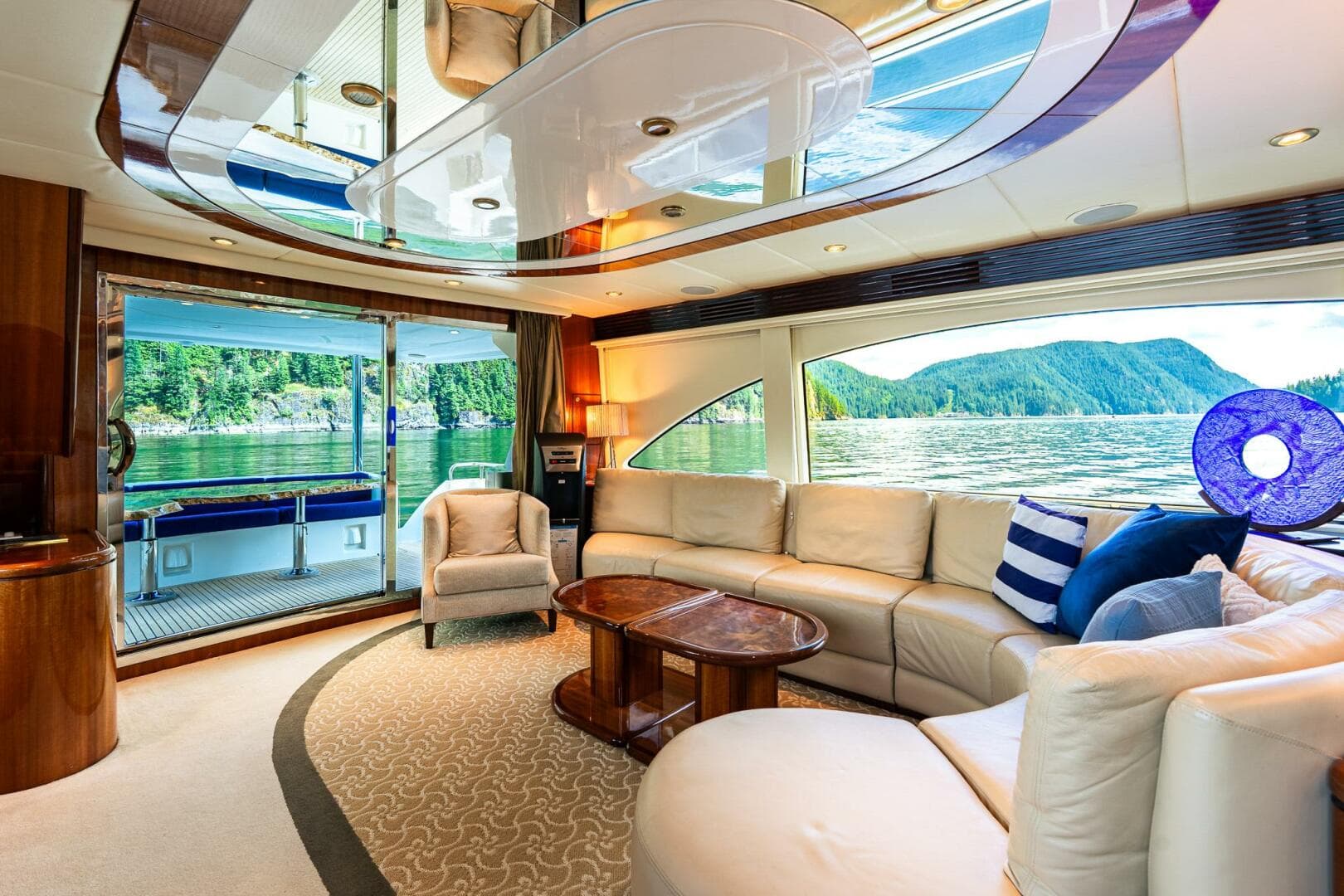 2007 Mystica Skylounge — photo 33