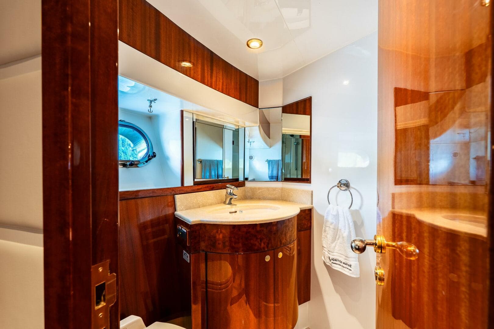 2007 Mystica Skylounge — photo 51