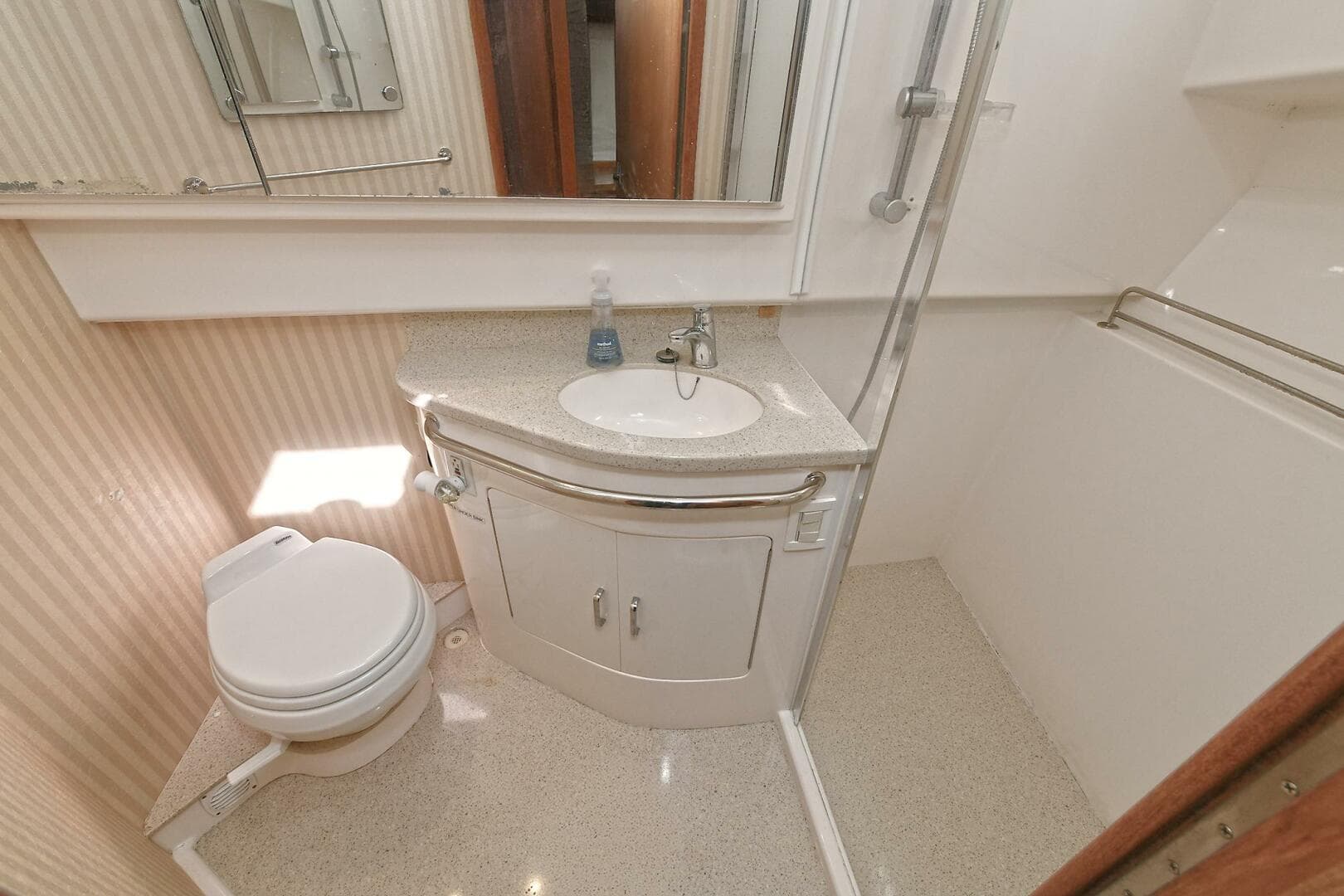 2007 Cabo Express With Tower — photo 20