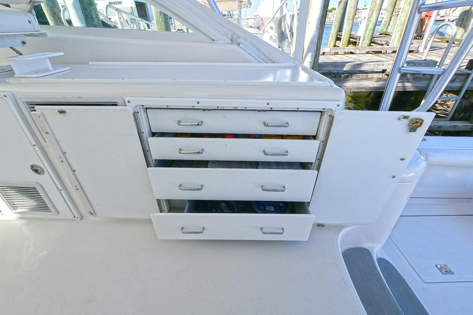 2007 Cabo Express With Tower — photo 10