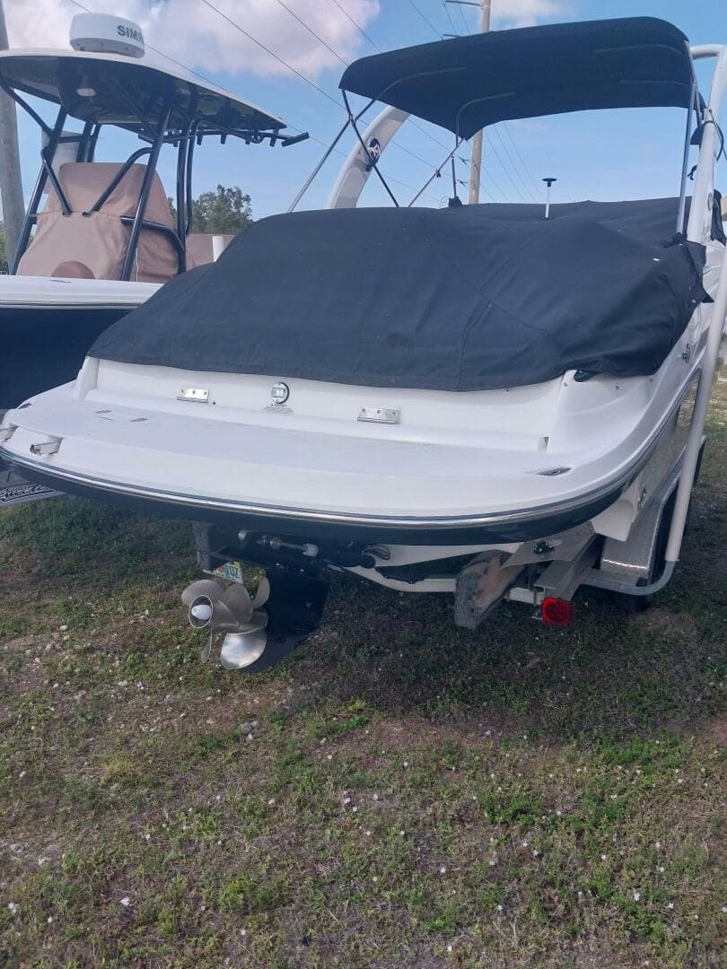 2009 Rinker 296 — photo 3