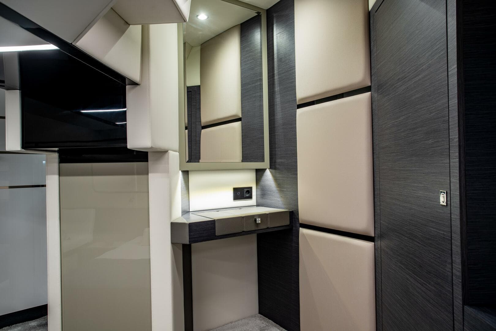 2026 Cobrey C 45 Fly — photo 5