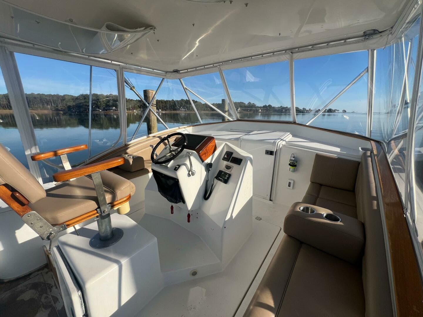 1998 Jersey Cape 36 Express — photo 12