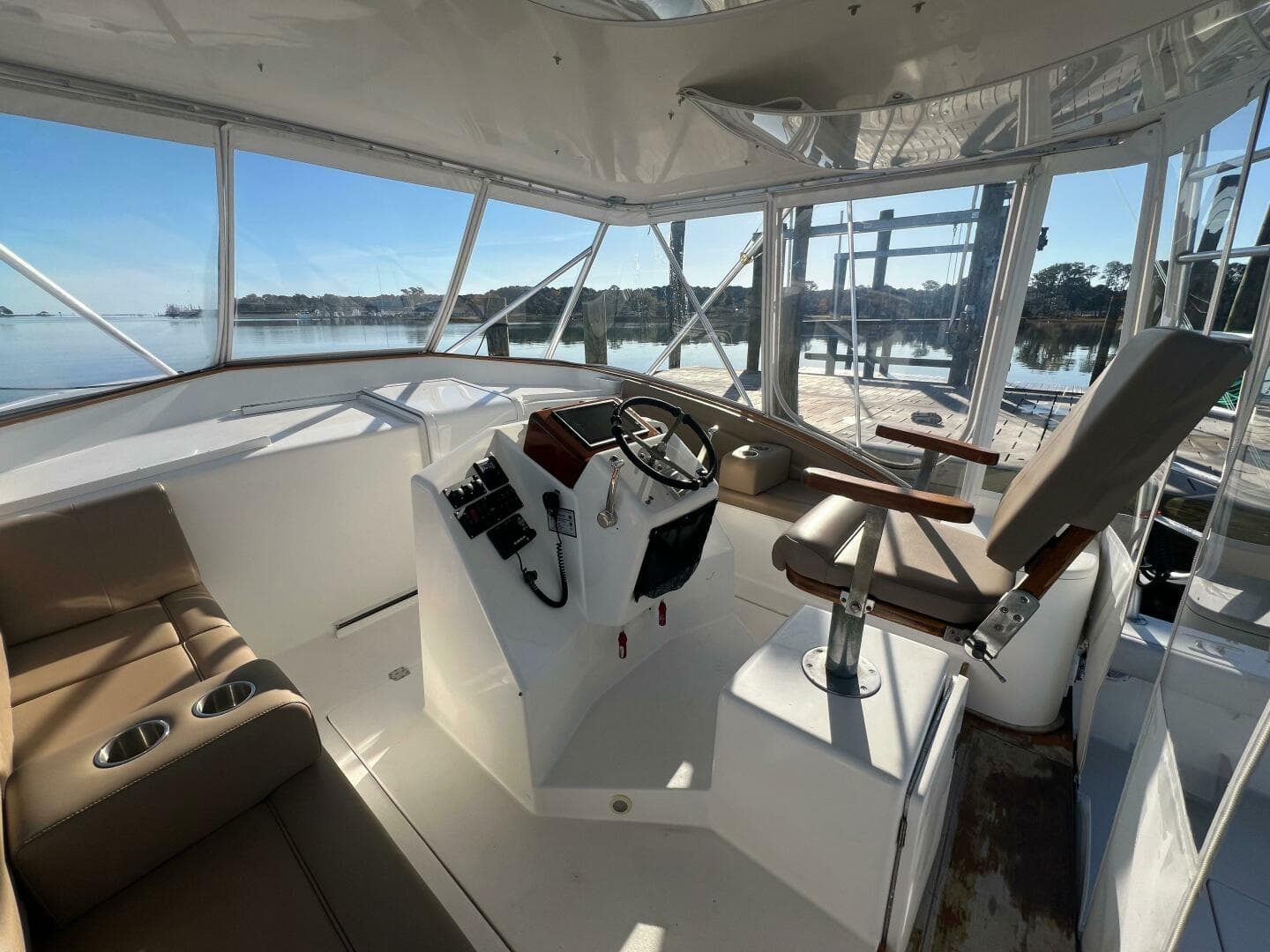 1998 Jersey Cape 36 Express — photo 13