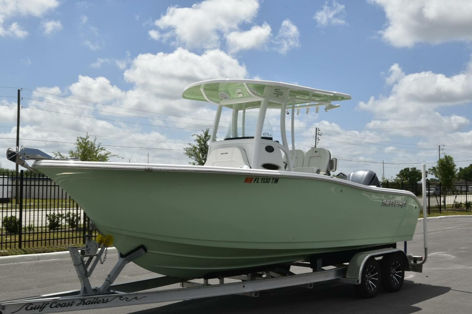 2023 Sea Pro 239 Deep V Dlx — photo 1