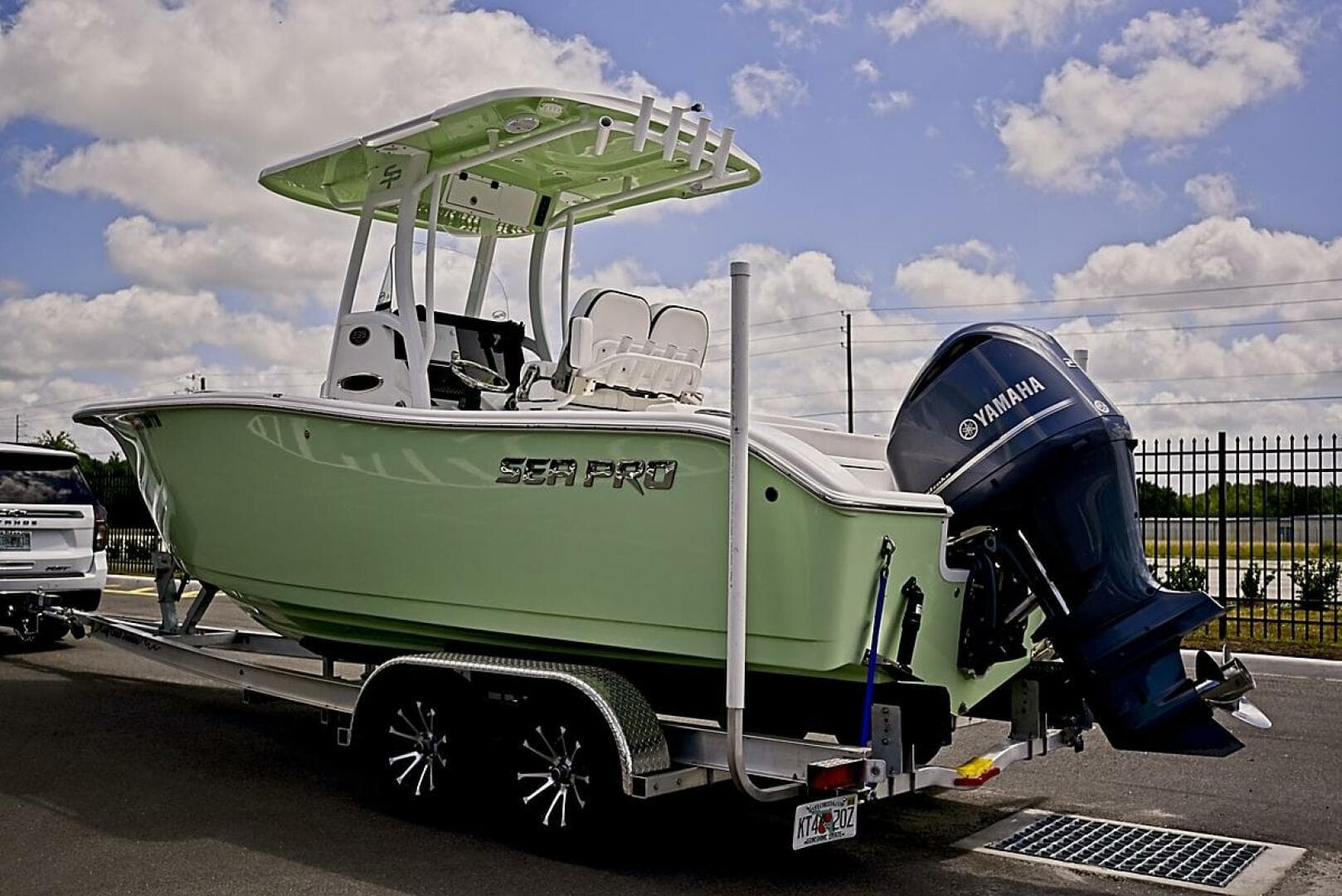 2023 Sea Pro 239 Deep V Dlx — photo 2