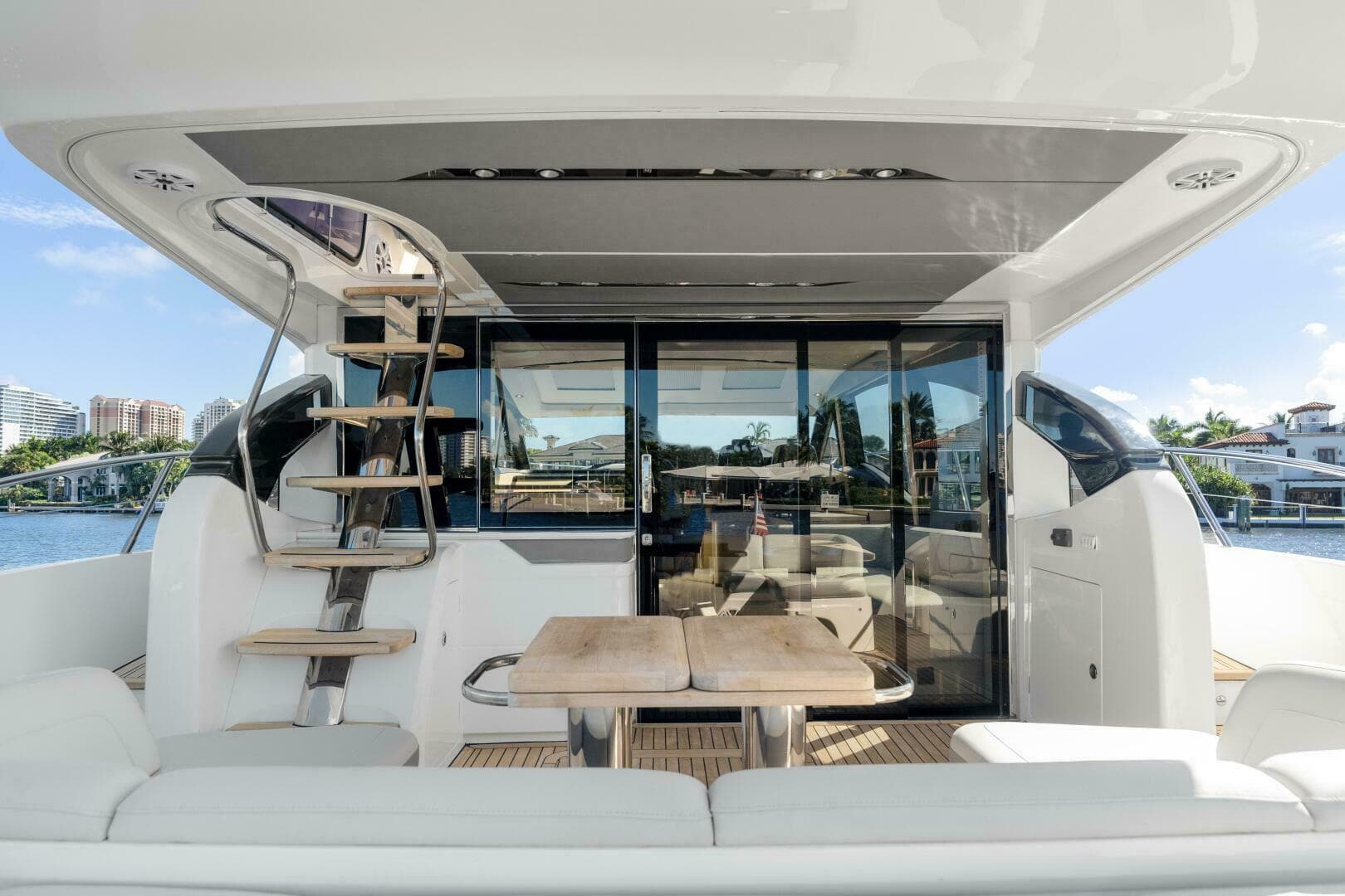 2018 Princess S60 — photo 34