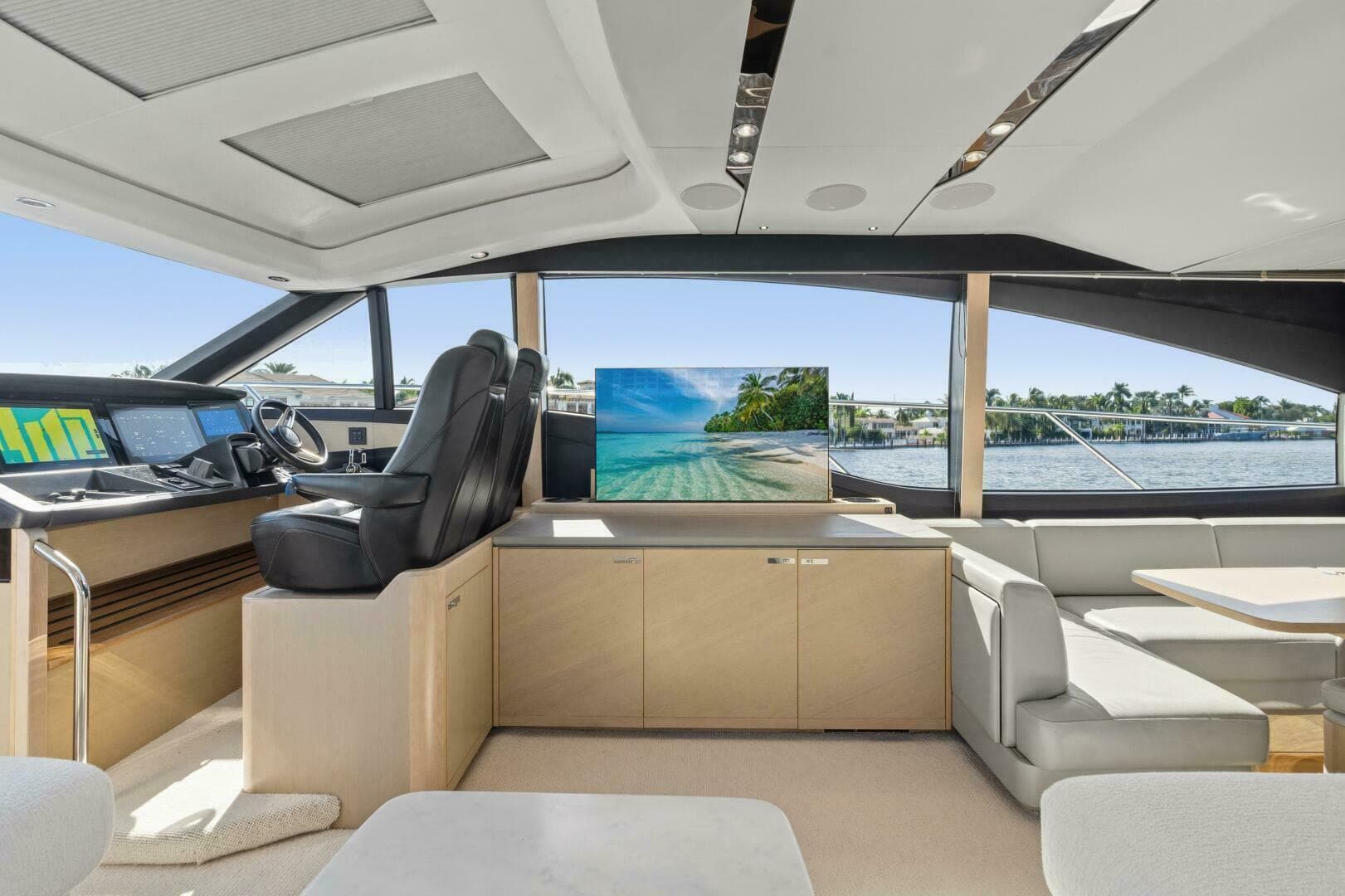 2018 Princess S60 — photo 27