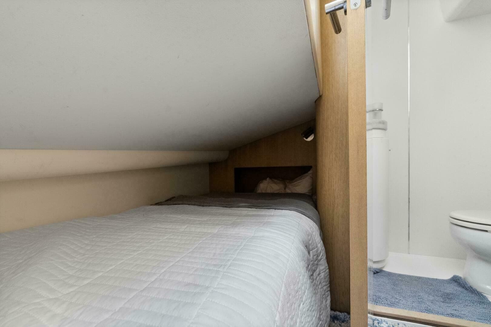 2018 Princess S60 — photo 12