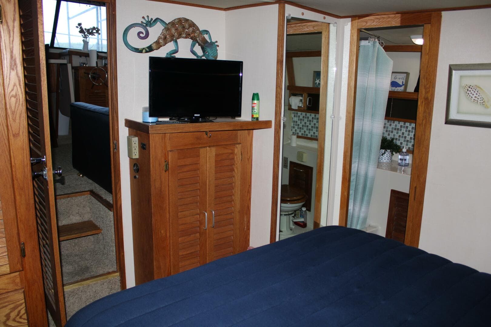 1986 Mainship 40 Double Cabin — photo 19