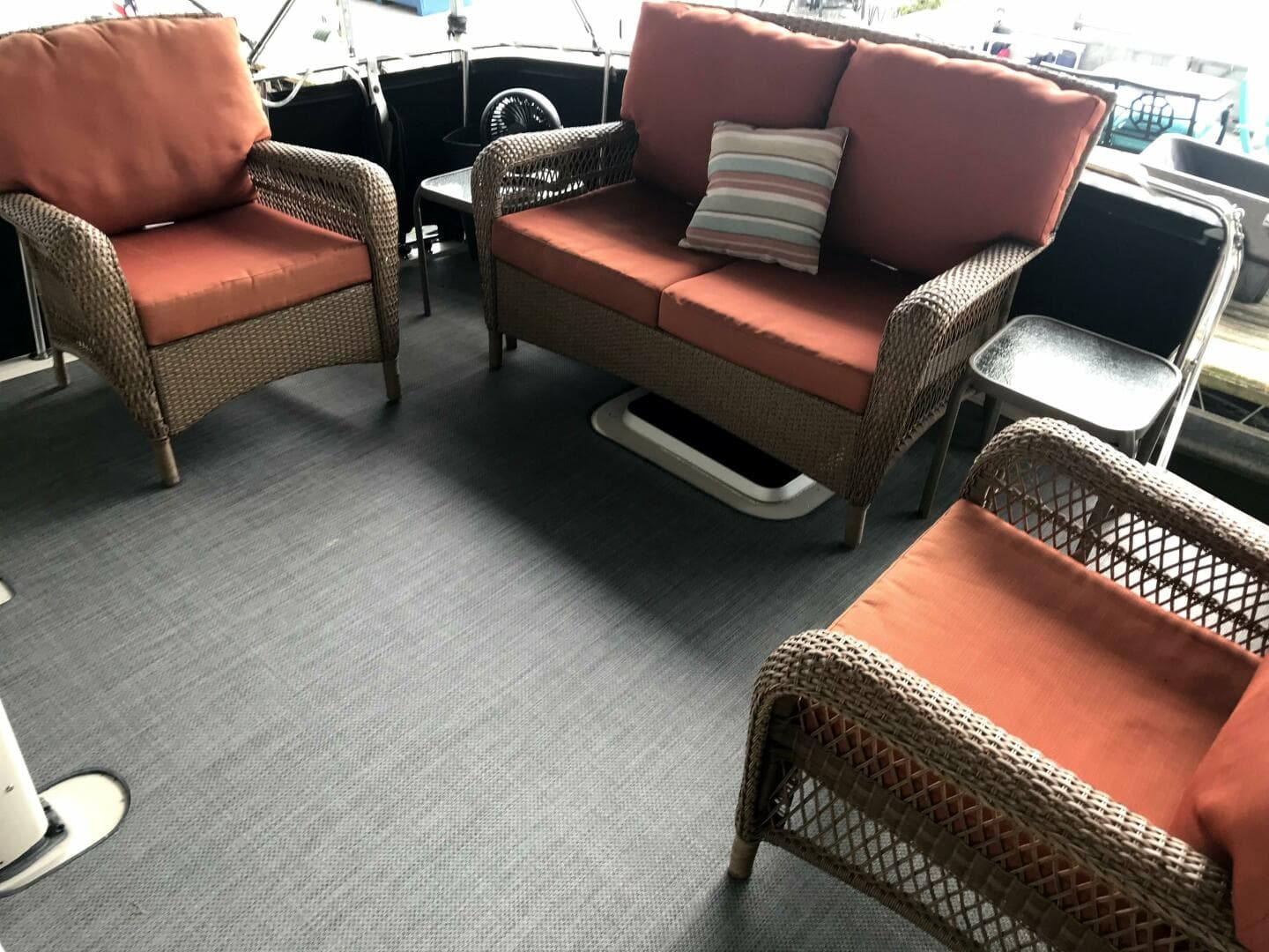 1986 Mainship 40 Double Cabin — photo 7