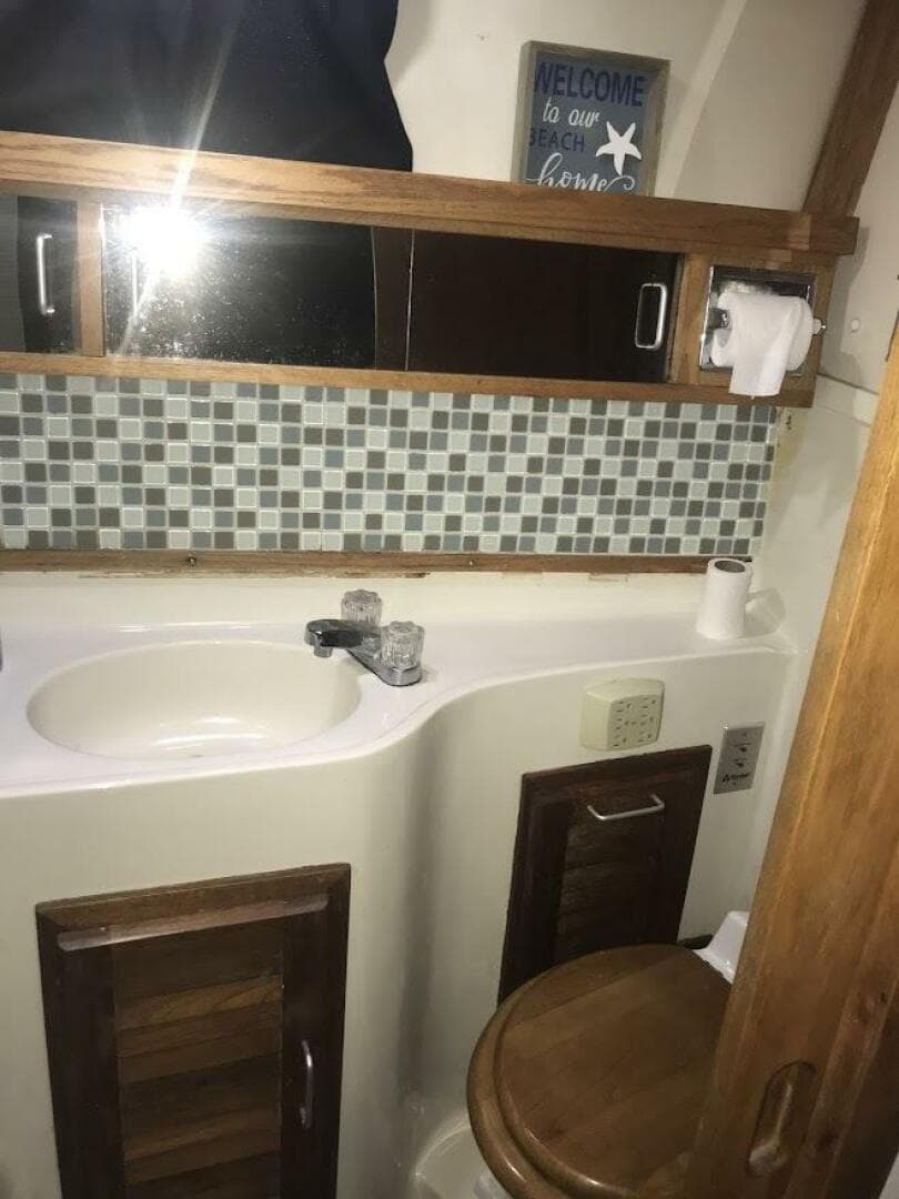 1986 Mainship 40 Double Cabin — photo 21