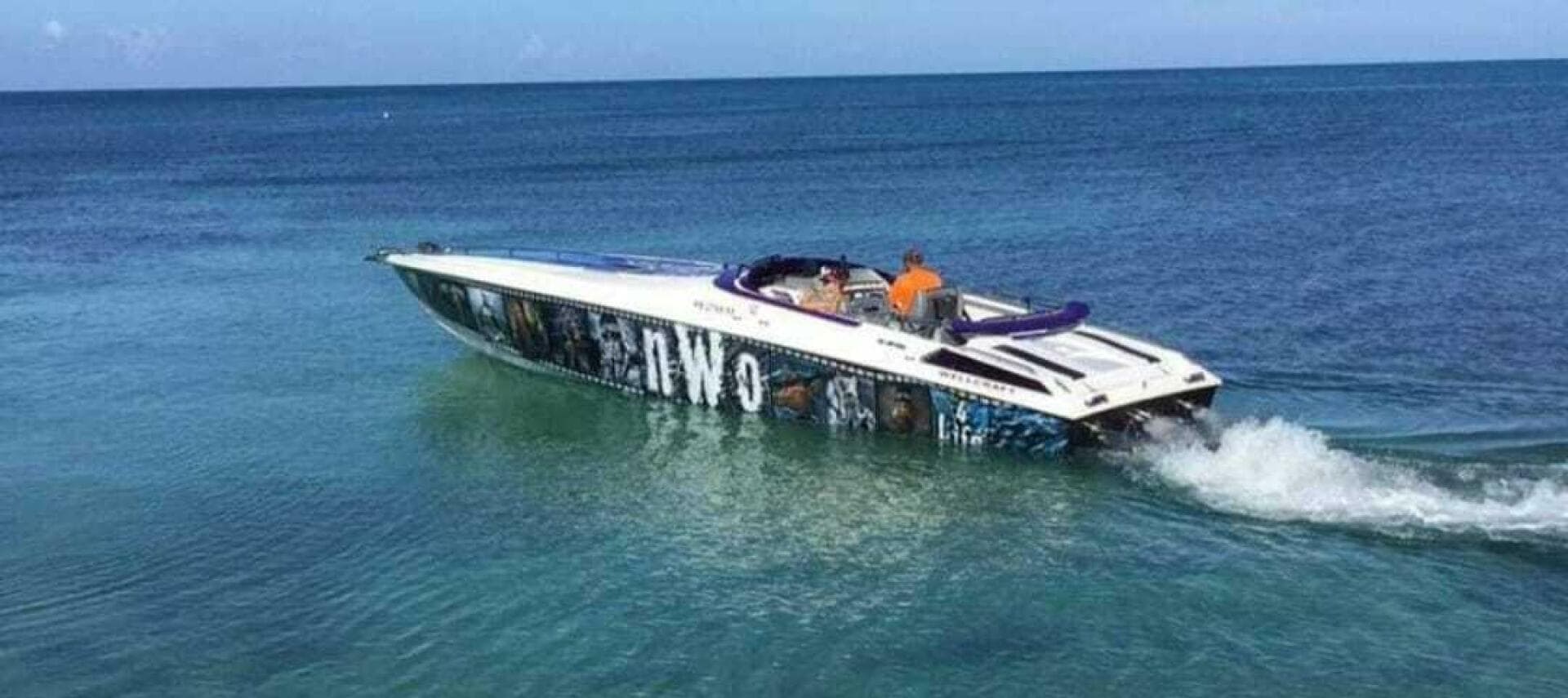 1996 Wellcraft Scarab — photo 1