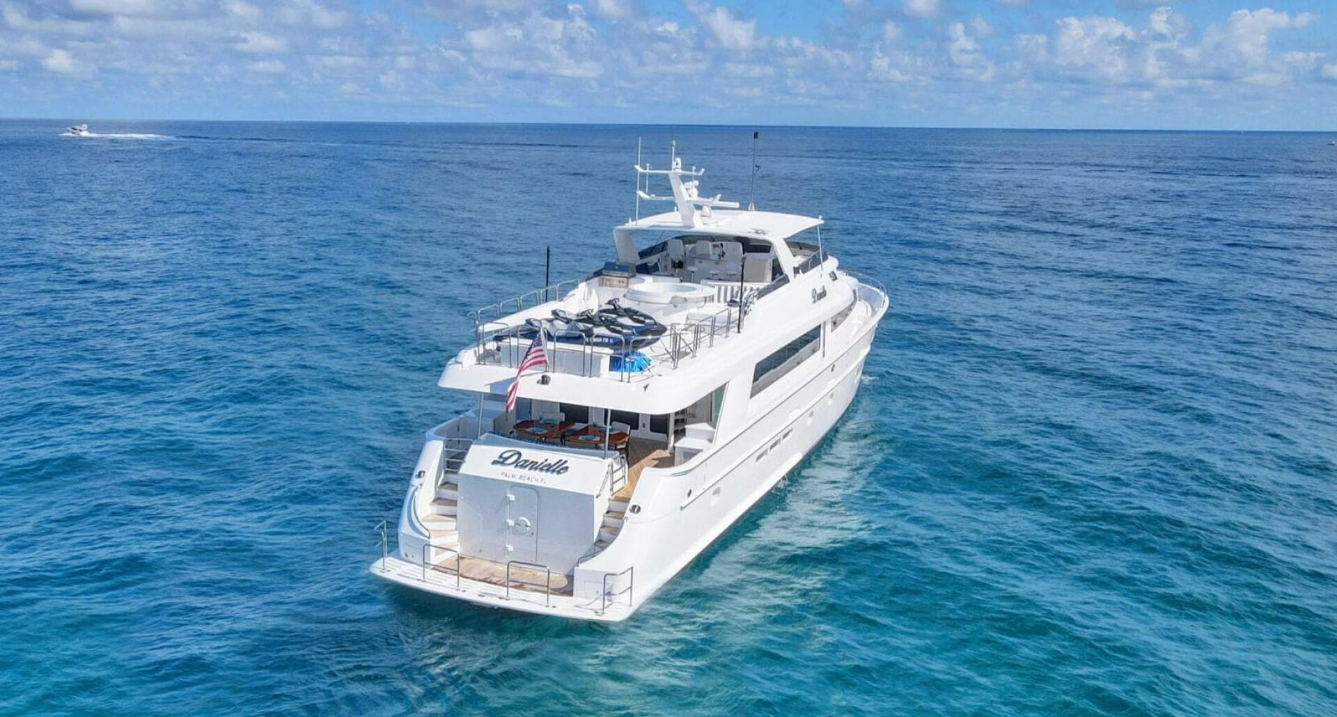 2005 Hatteras — photo 56