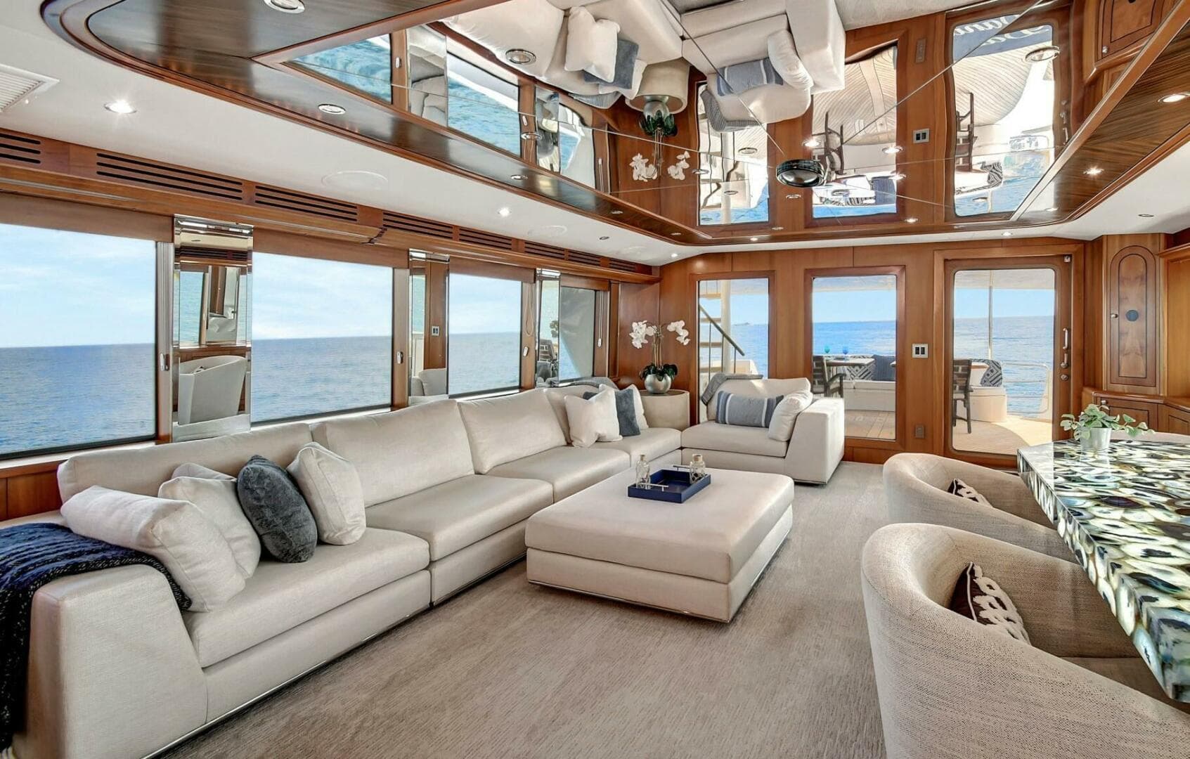 2005 Hatteras — photo 5