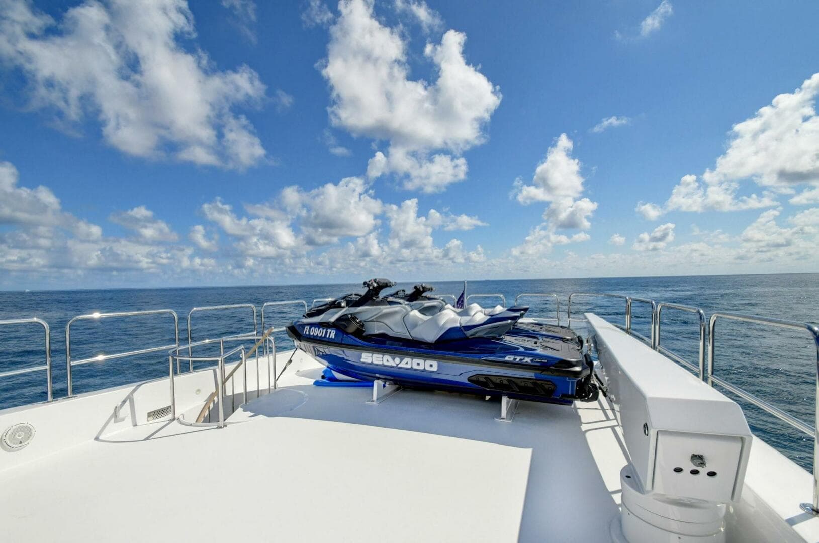 2005 Hatteras — photo 50