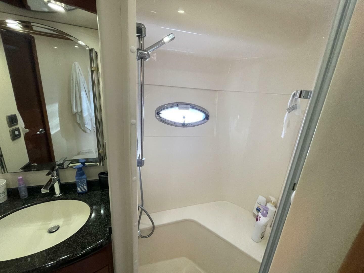 2006 Carver — photo 50