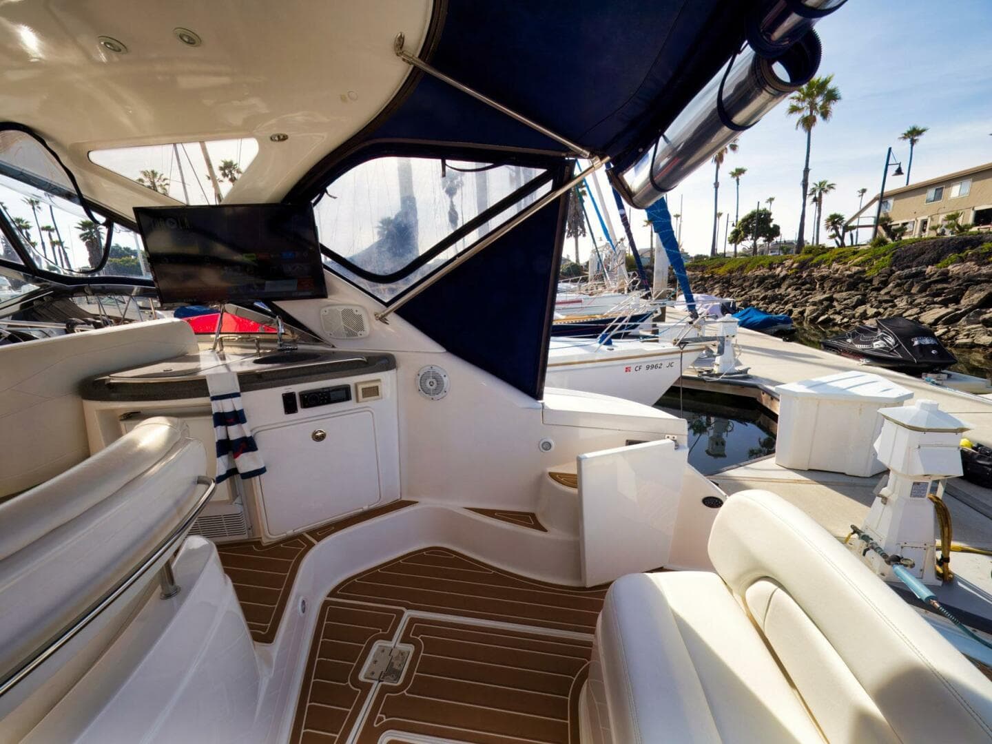 2008 Regal Commodore 4060 — photo 22