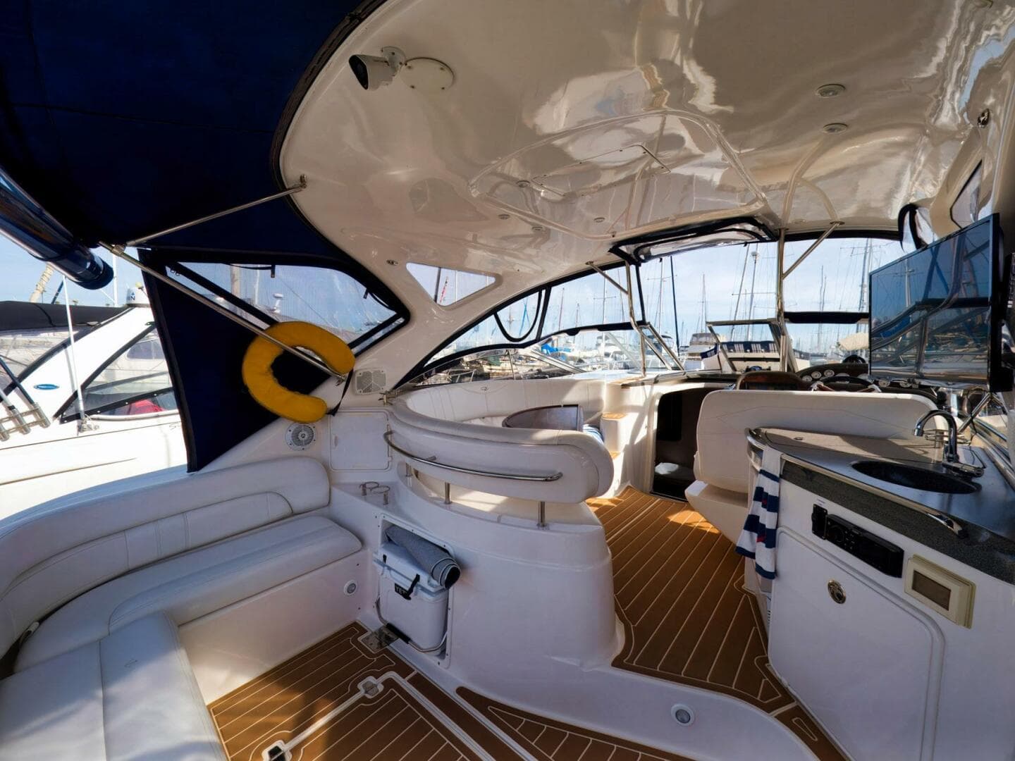 2008 Regal Commodore 4060 — photo 21