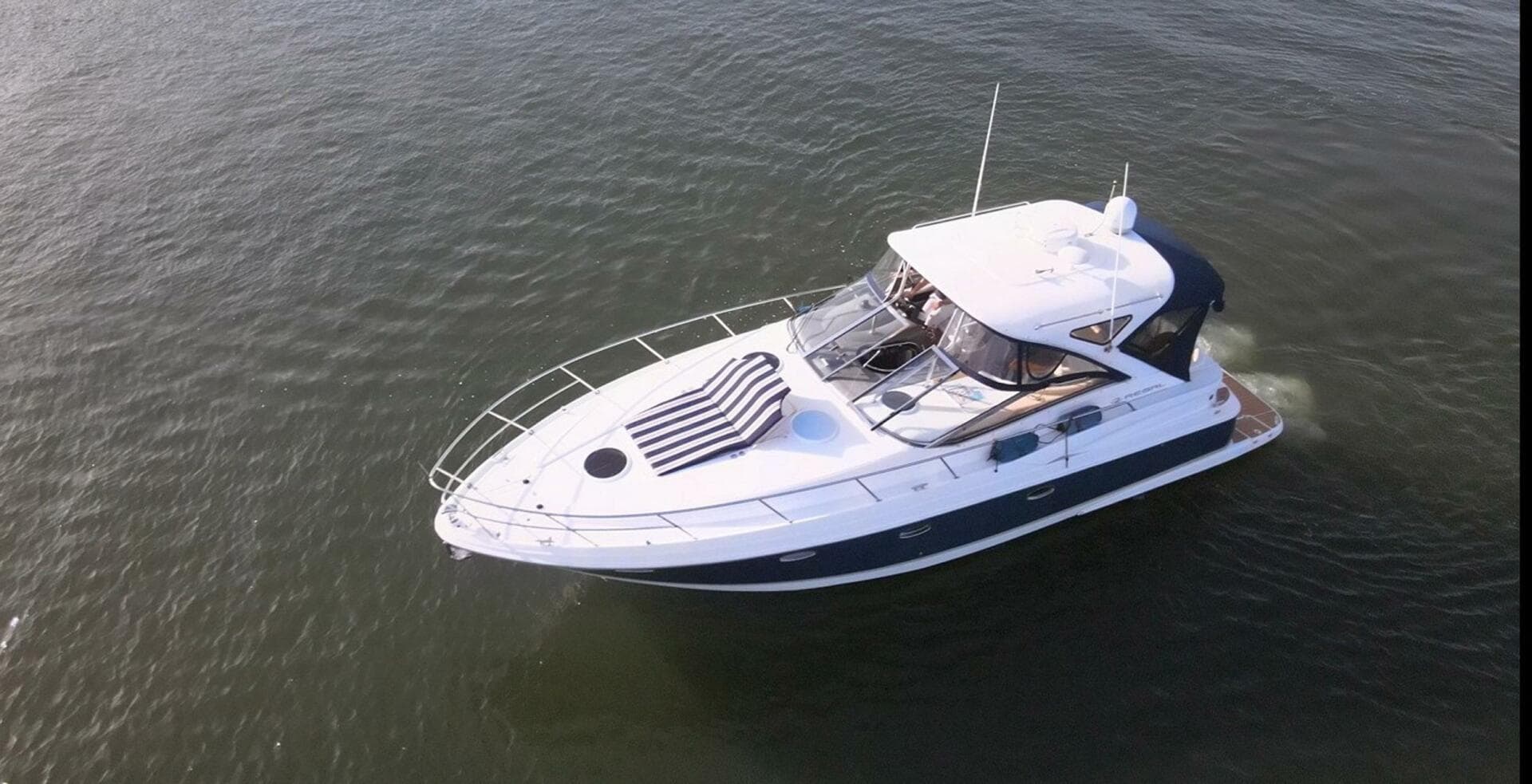 2008 Regal Commodore 4060 — photo 32