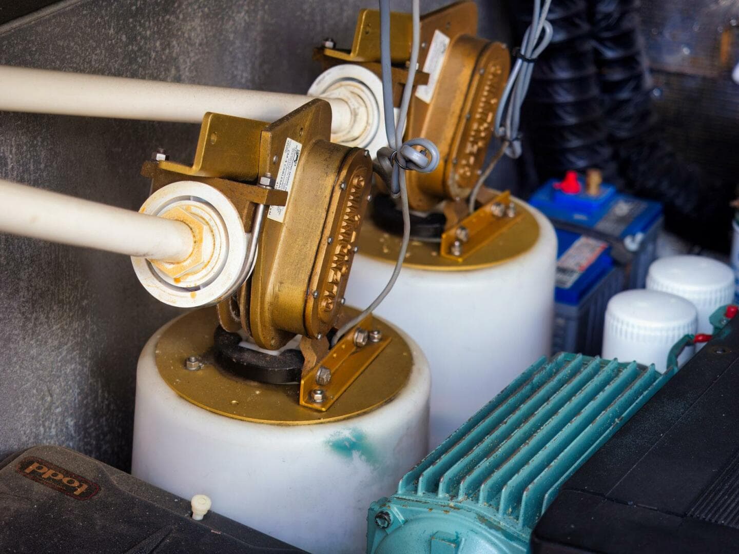 2008 Regal Commodore 4060 — photo 29