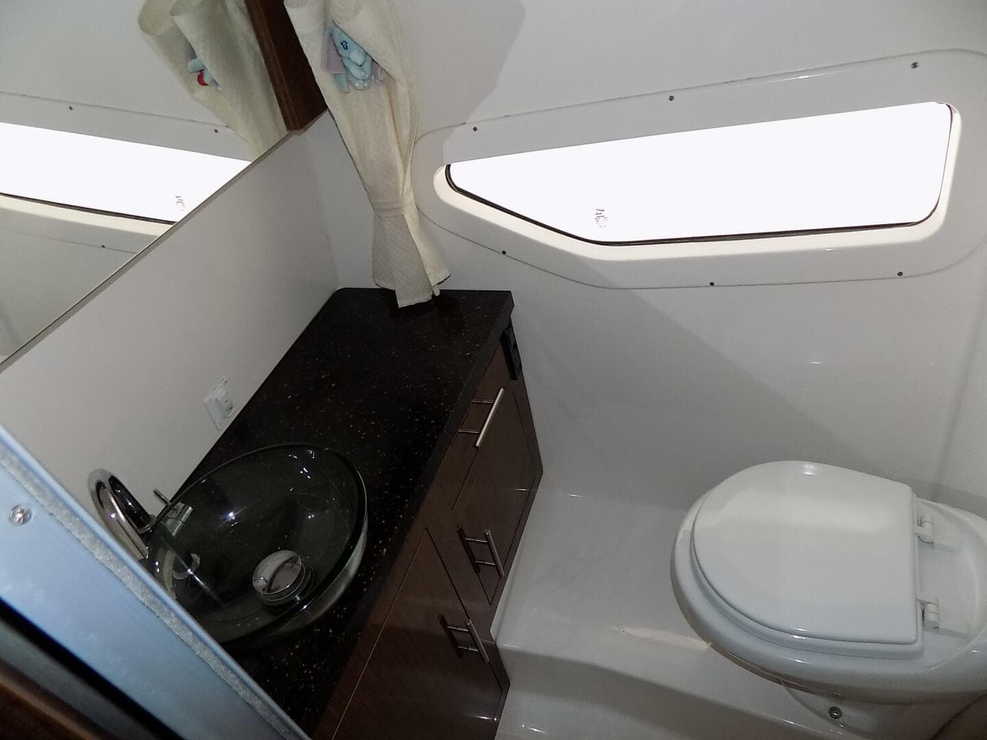 2015 Regal Express — photo 21