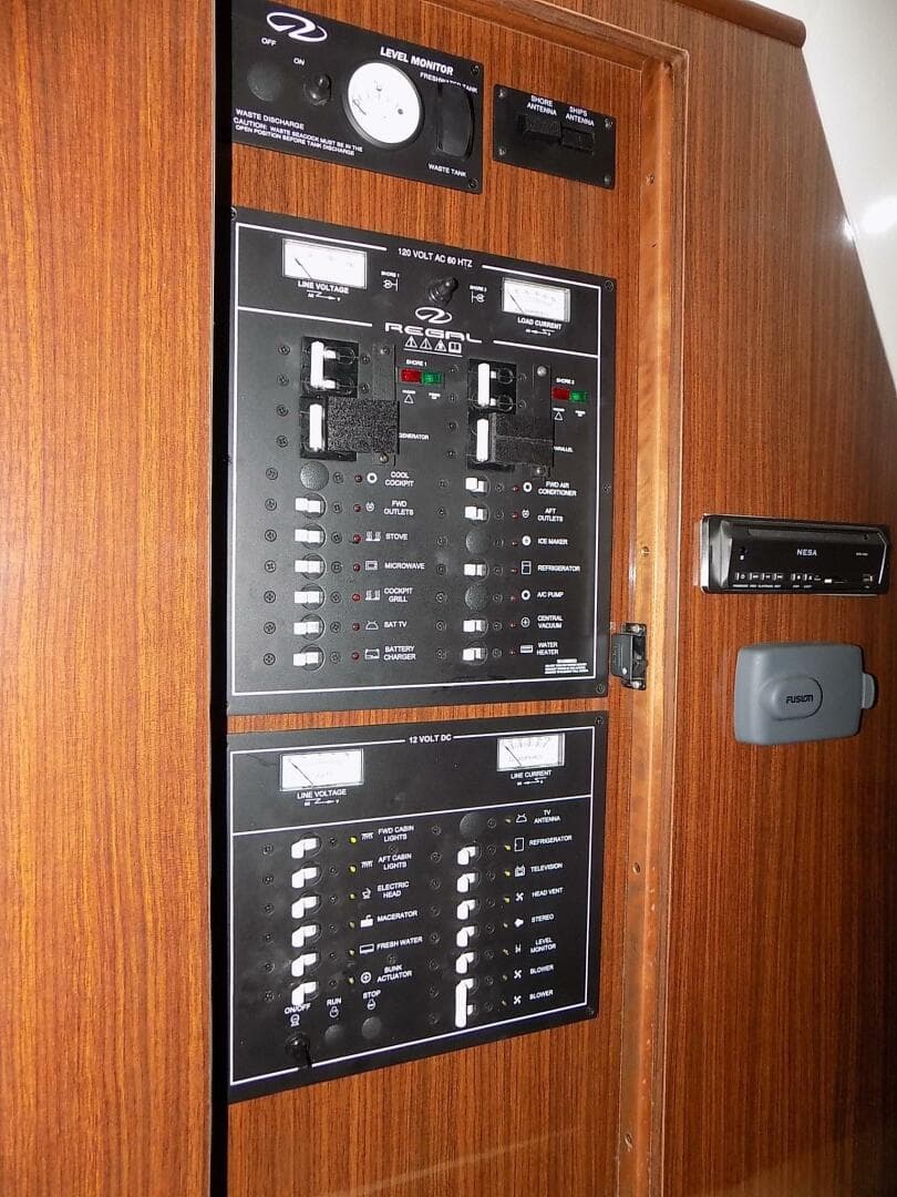 2015 Regal Express — photo 24