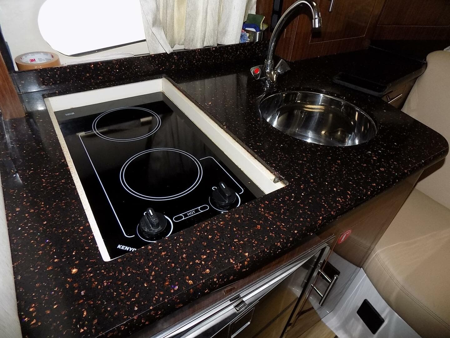 2015 Regal Express — photo 23