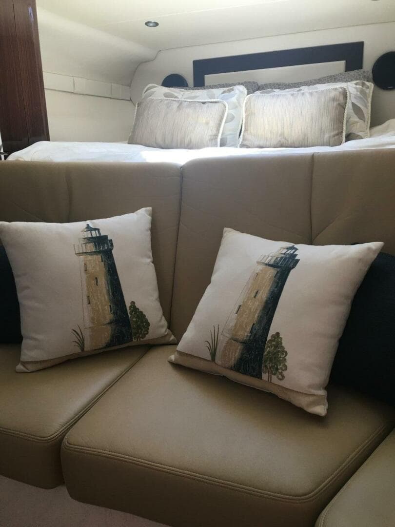 2015 Regal Express — photo 20