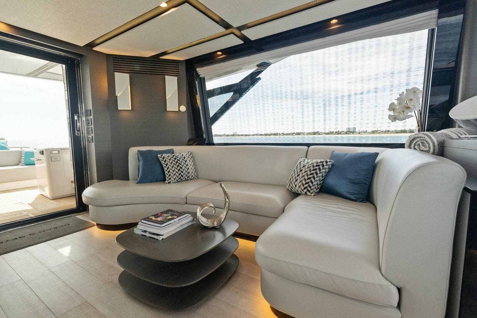 2022 Azimut S8 — photo 23