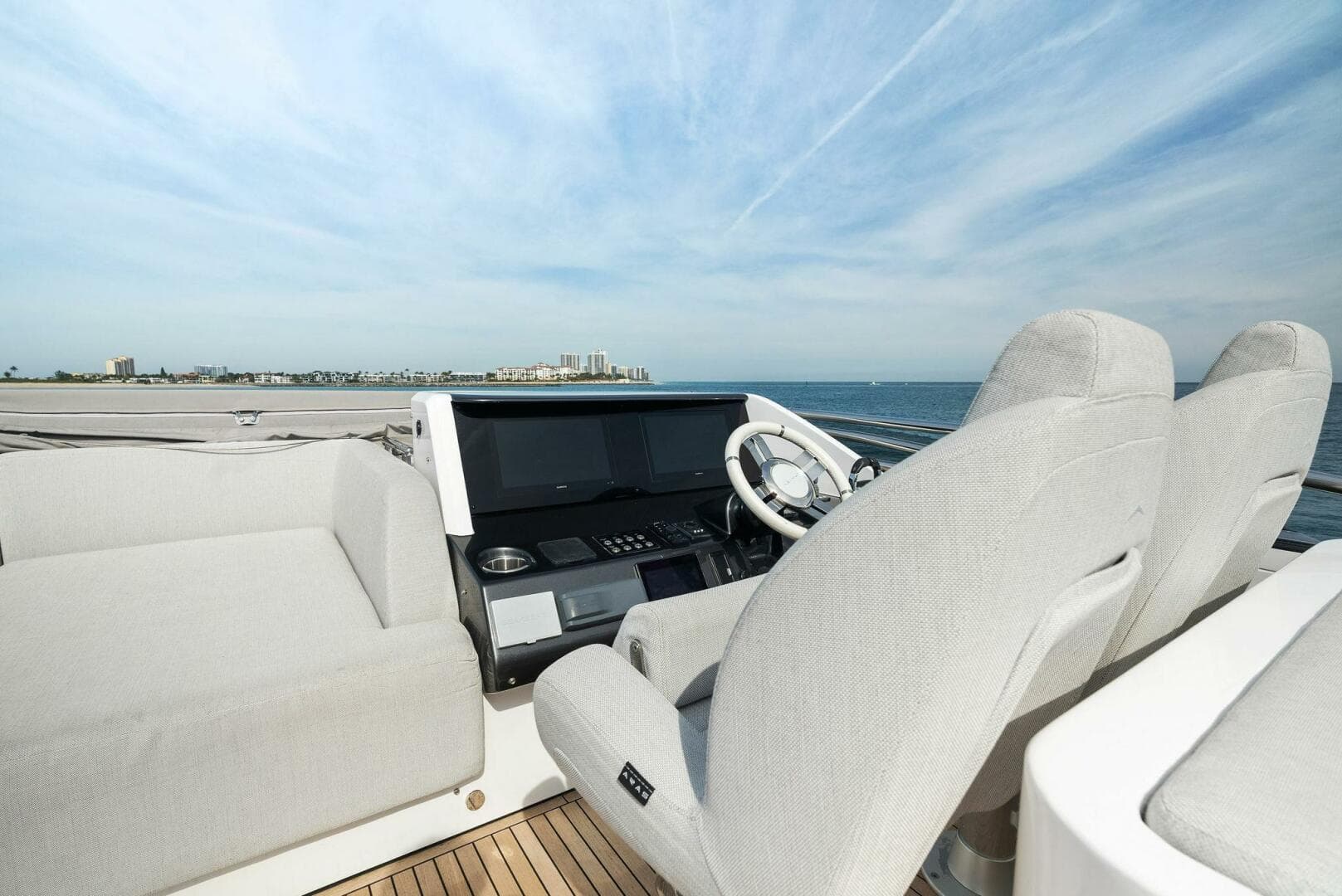 2022 Azimut S8 — photo 17