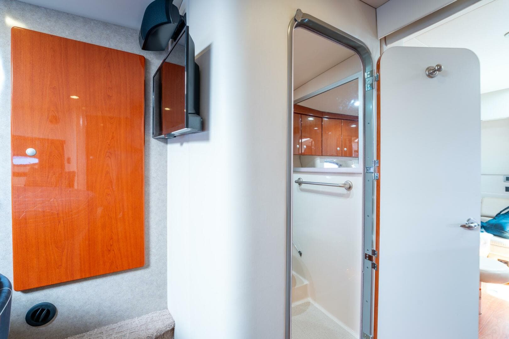 2007 Formula 45 Yacht — photo 71