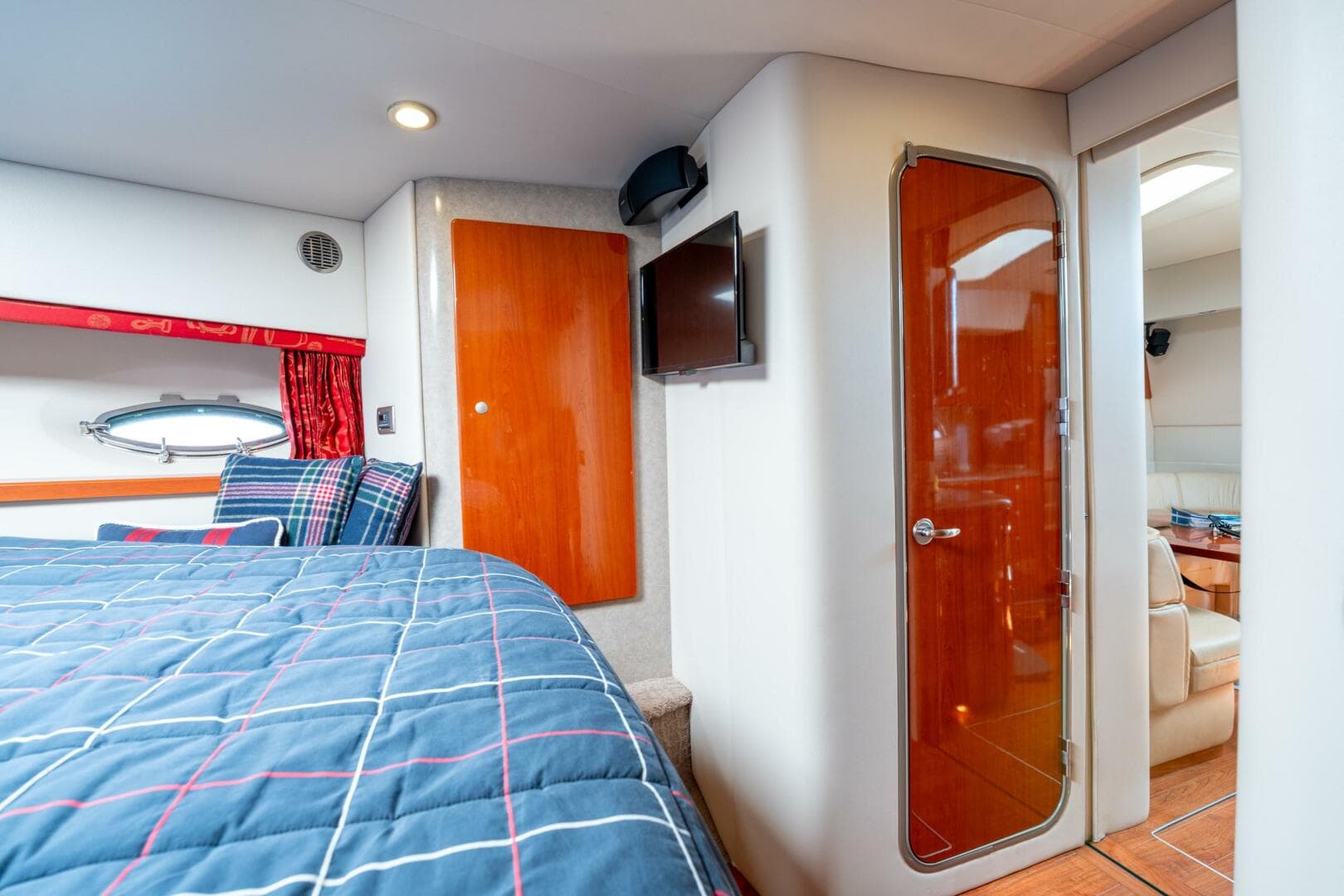 2007 Formula 45 Yacht — photo 73