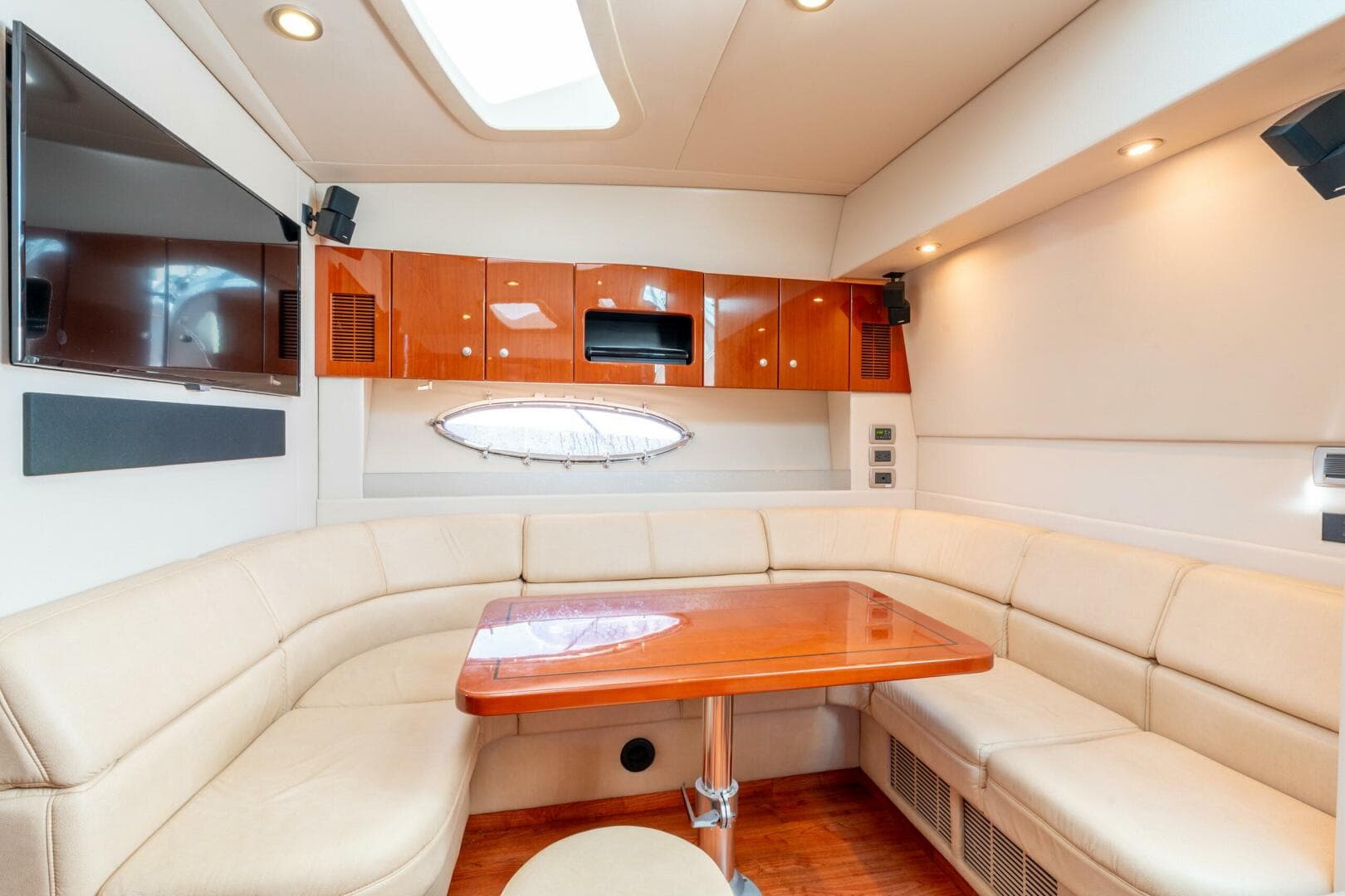 2007 Formula 45 Yacht — photo 83