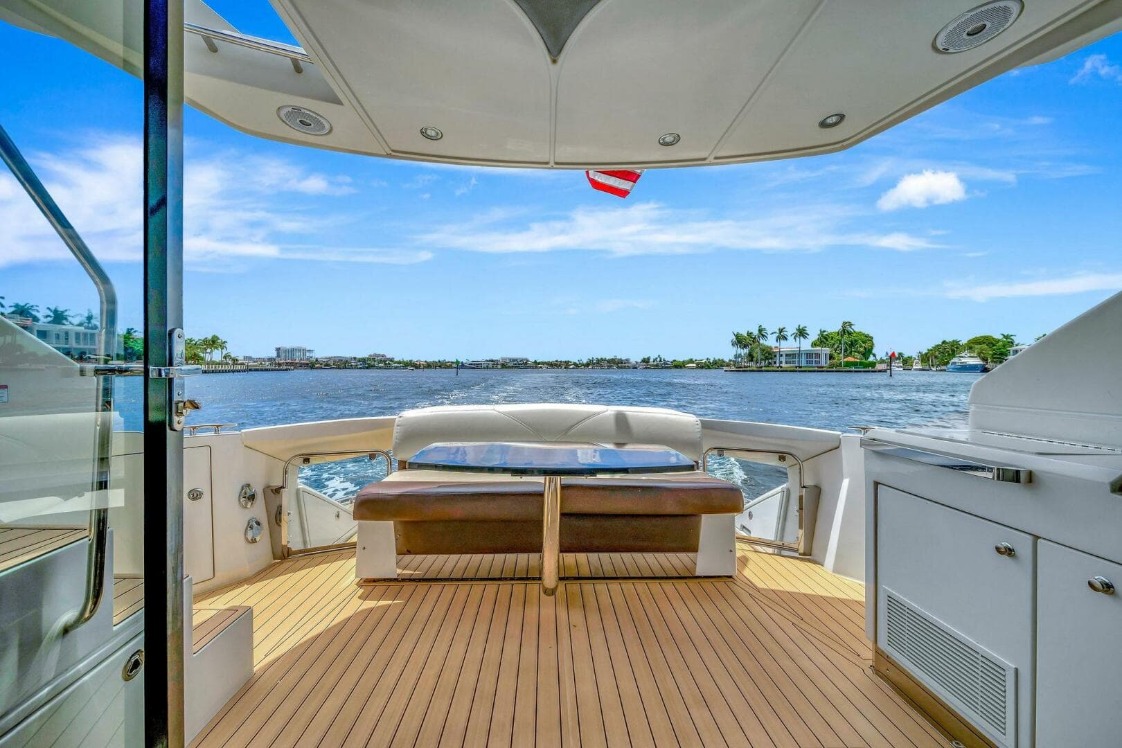 2011 Marquis — photo 26