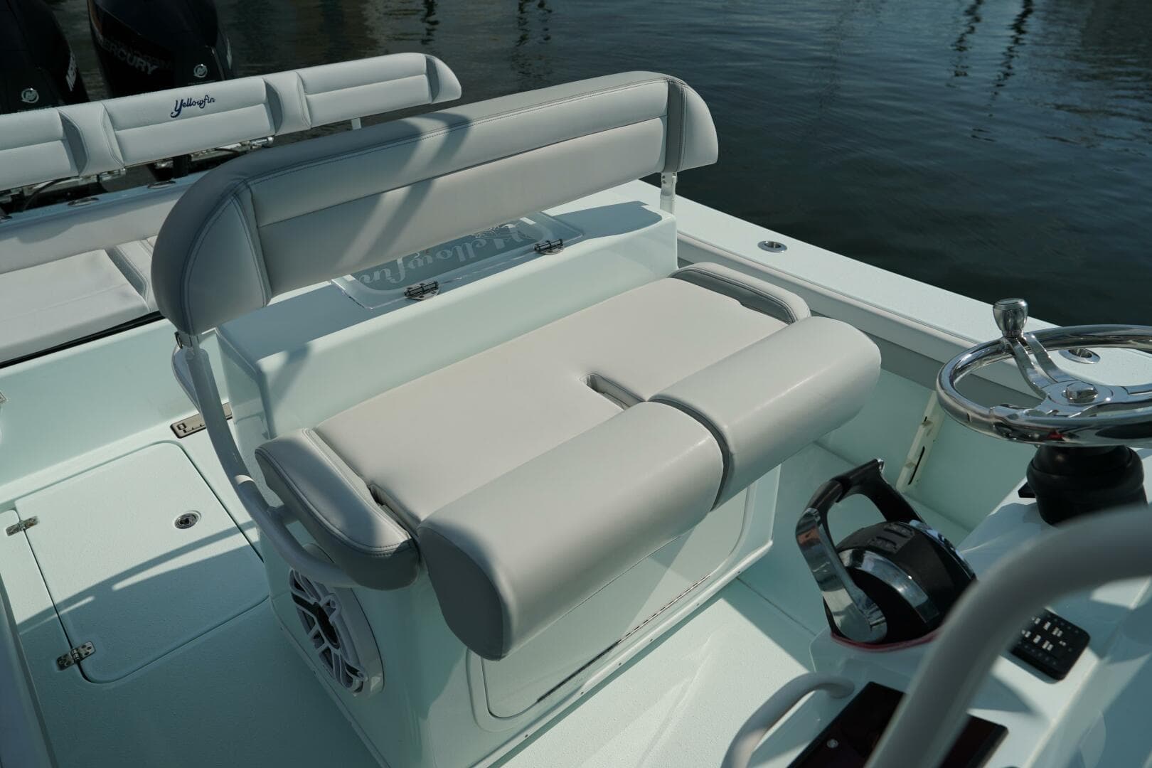 2020 Yellowfin 26 — photo 36