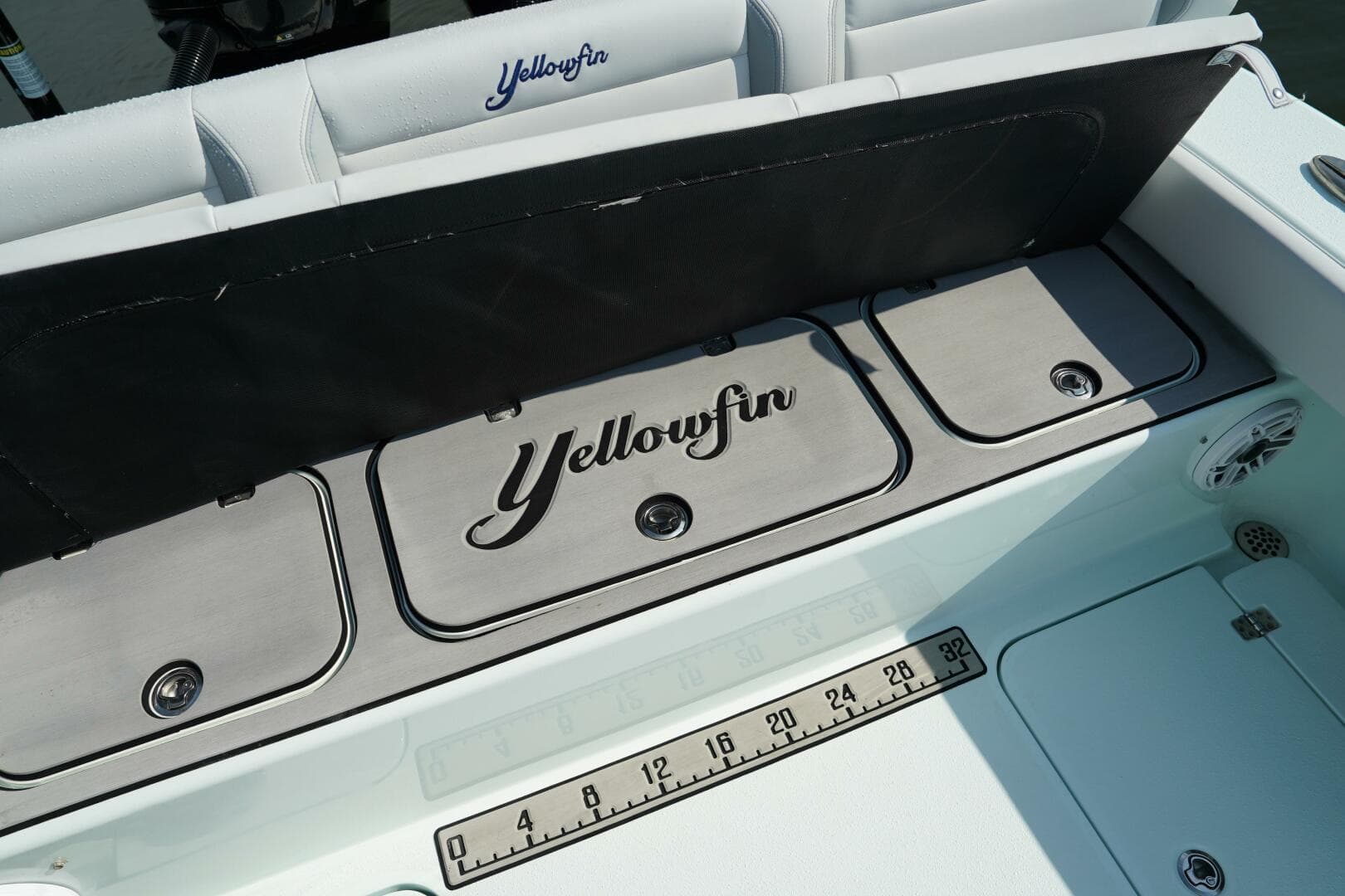 2020 Yellowfin 26 — photo 43