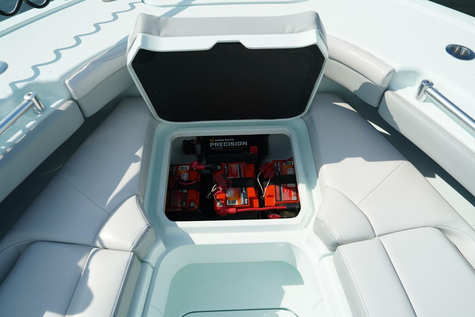 2020 Yellowfin 26 — photo 19