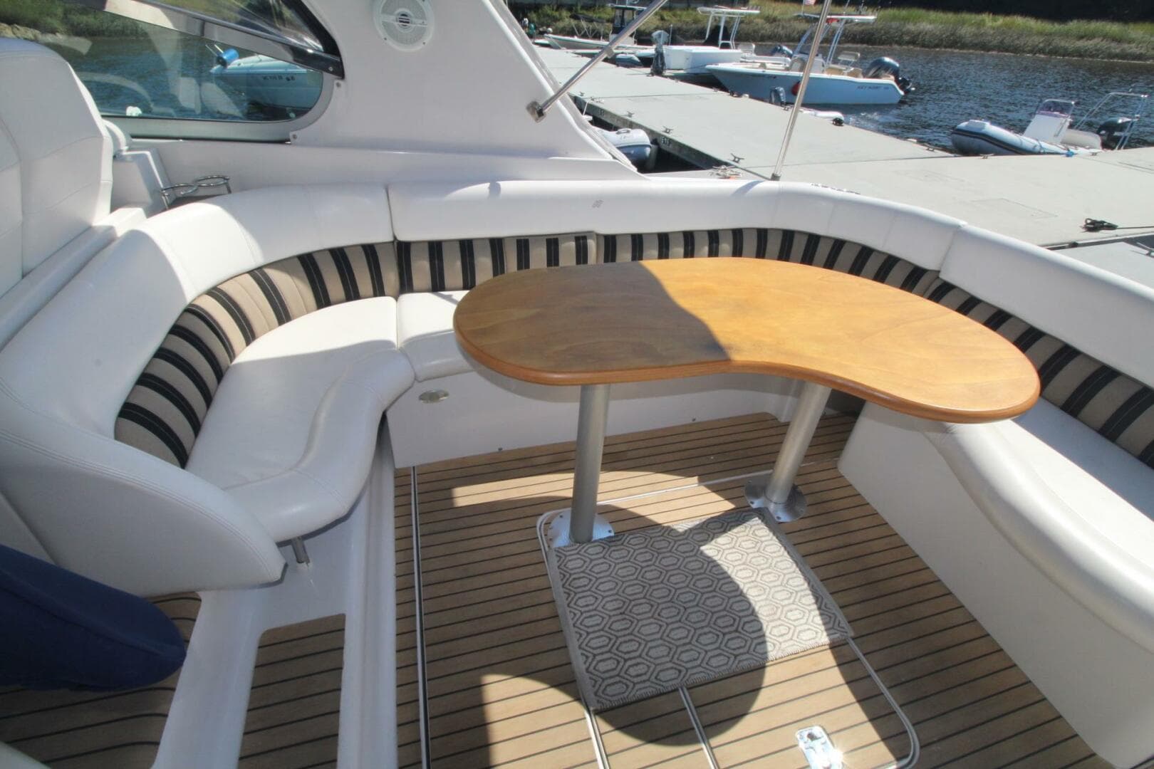 2006 Four Winns 378 Vista — photo 12