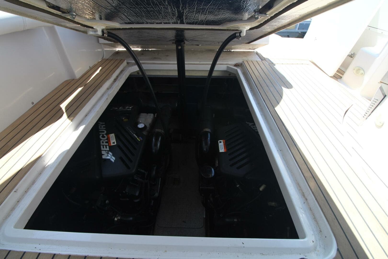 2006 Four Winns 378 Vista — photo 45