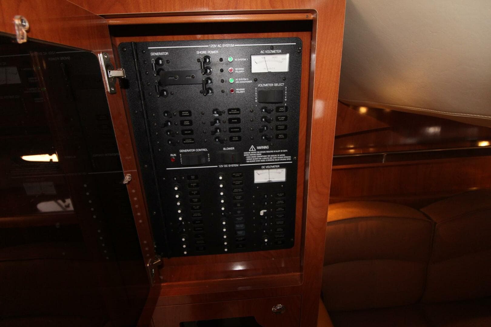 2006 Four Winns 378 Vista — photo 44