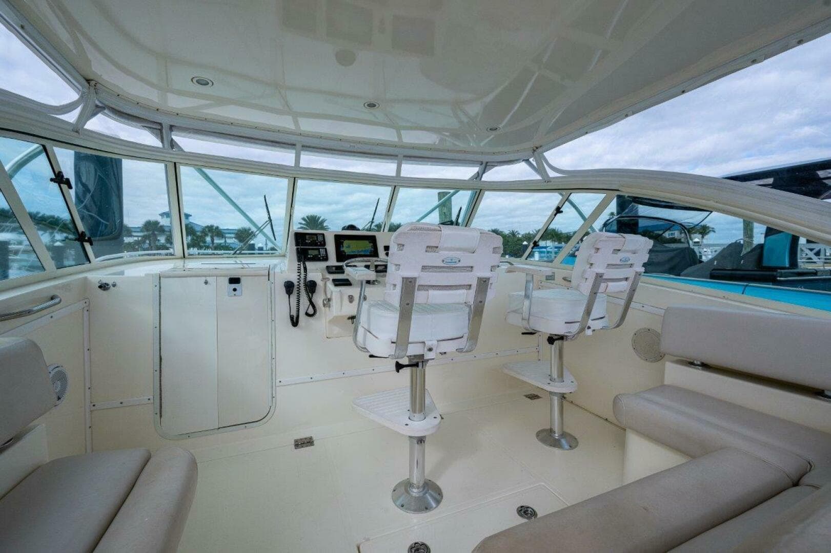 2007 Albemarle 36 Express — photo 25