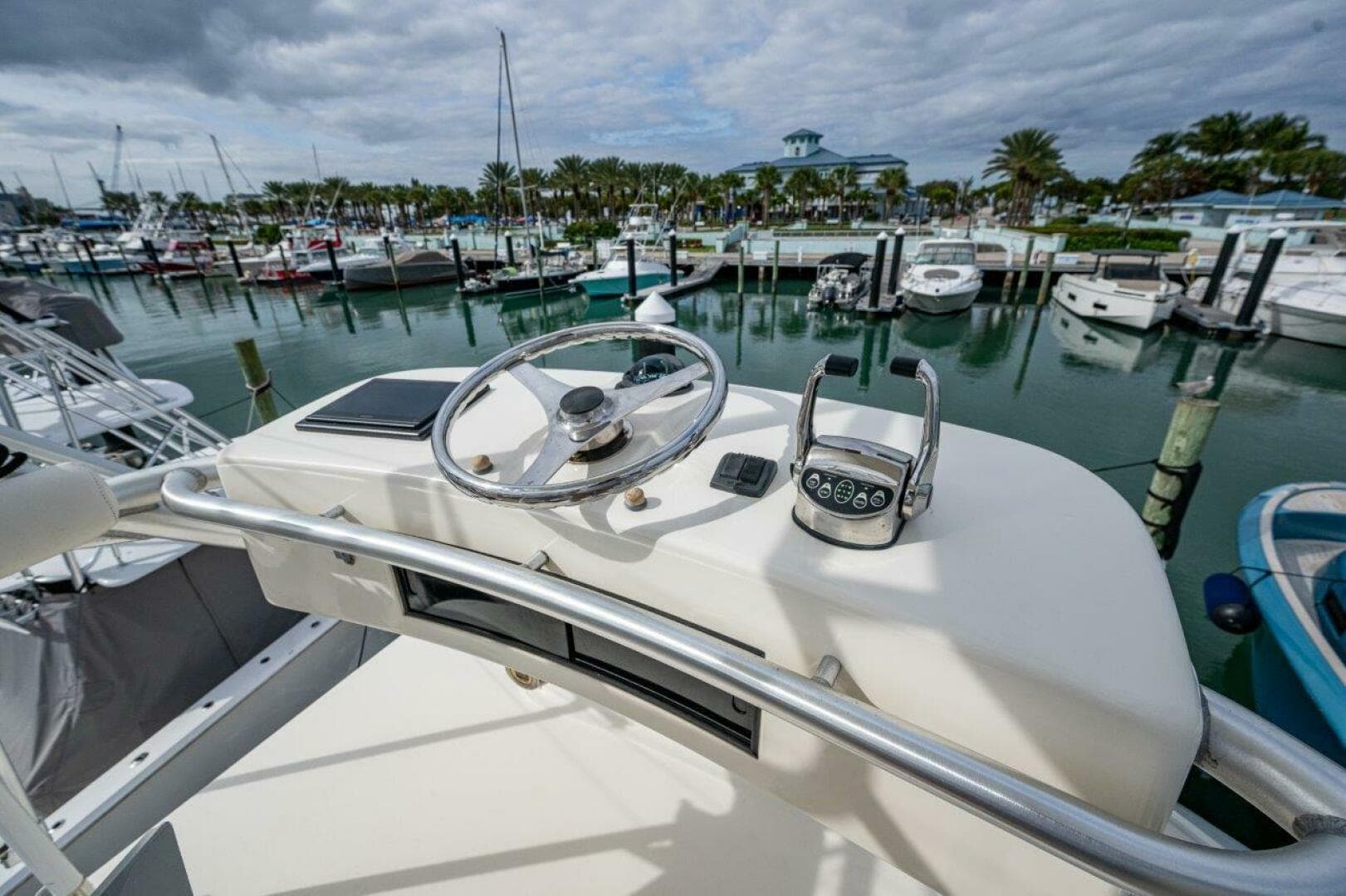 2007 Albemarle 36 Express — photo 24