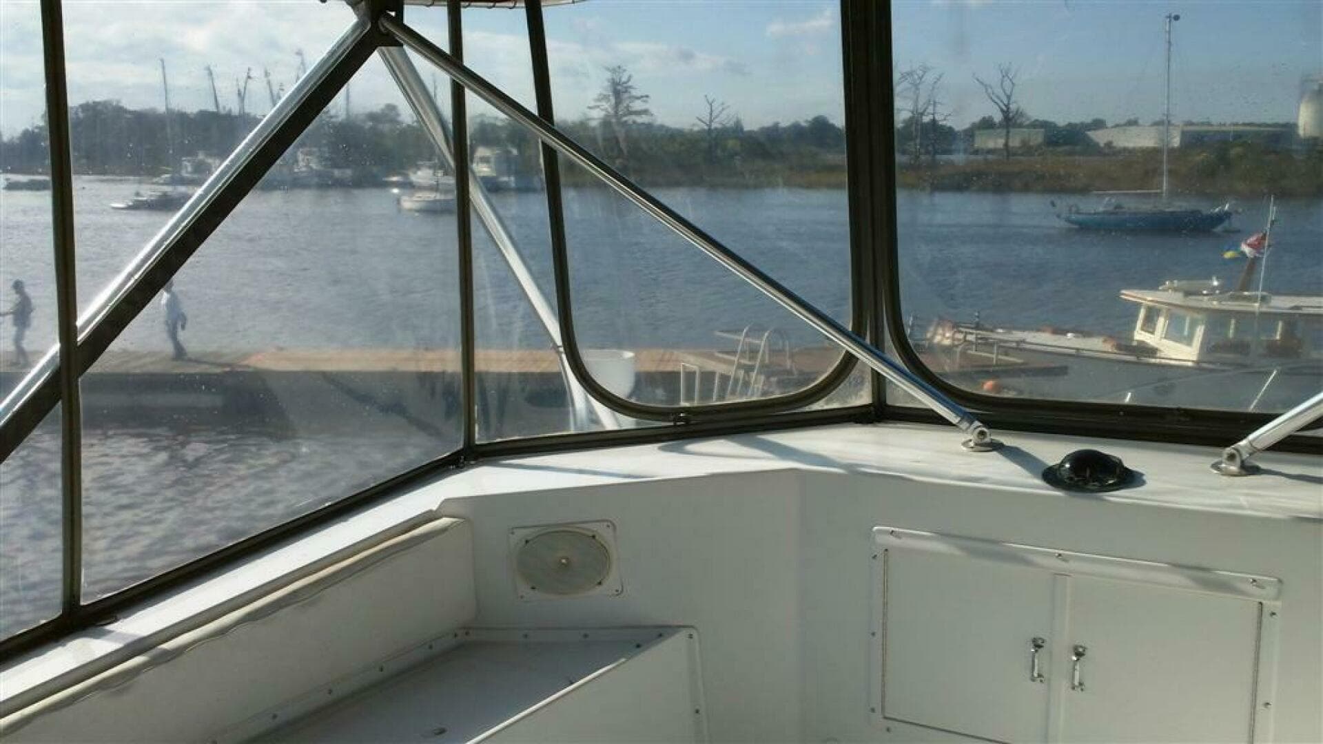 1987 Hatteras — photo 48