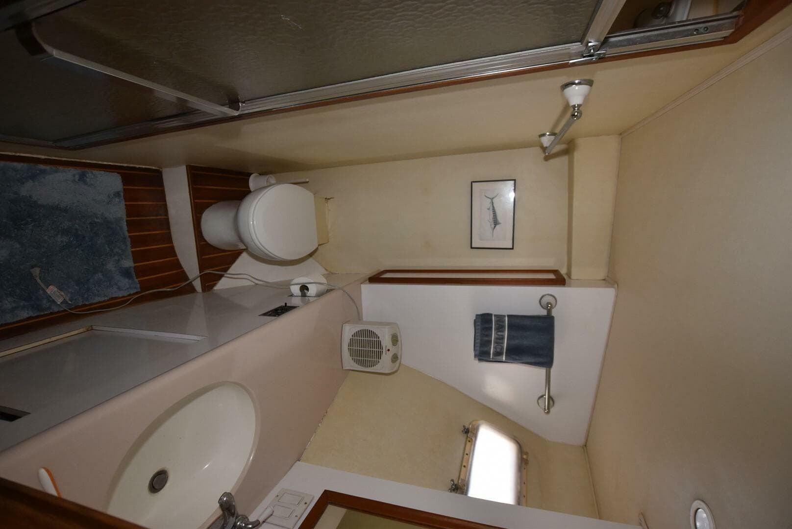 1987 Hatteras — photo 33