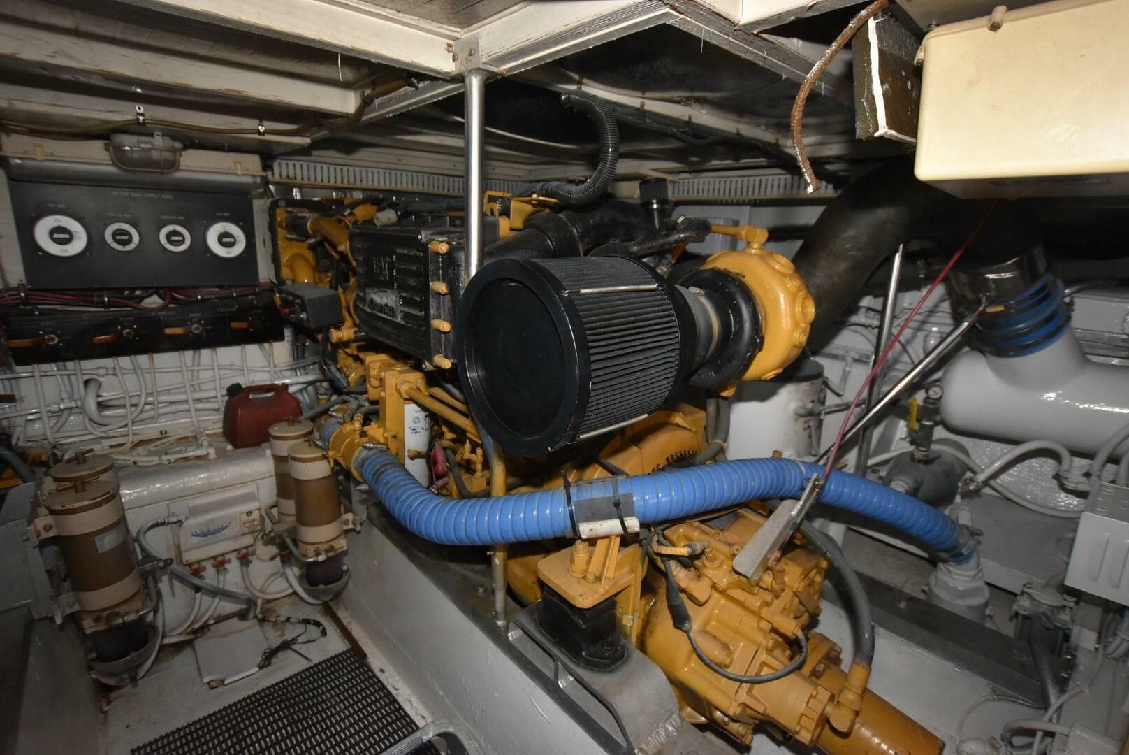 1987 Hatteras — photo 39